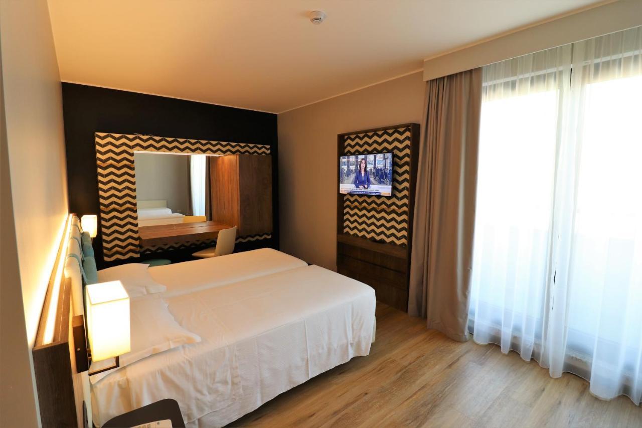 Hotel Domenichino Мілан Екстер'єр фото